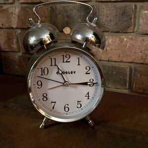 ❤️CROSLEY Battery Operated Clock